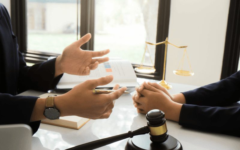بهترین وکیل در شهر قم