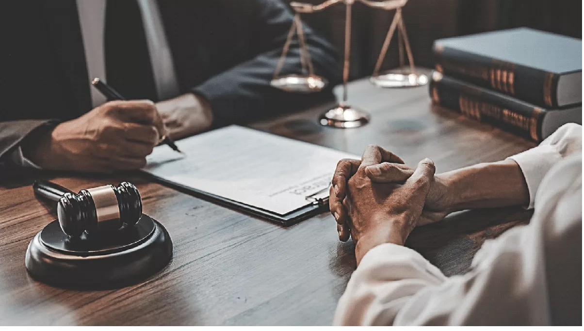 ویژگی های یک وکیل خوب