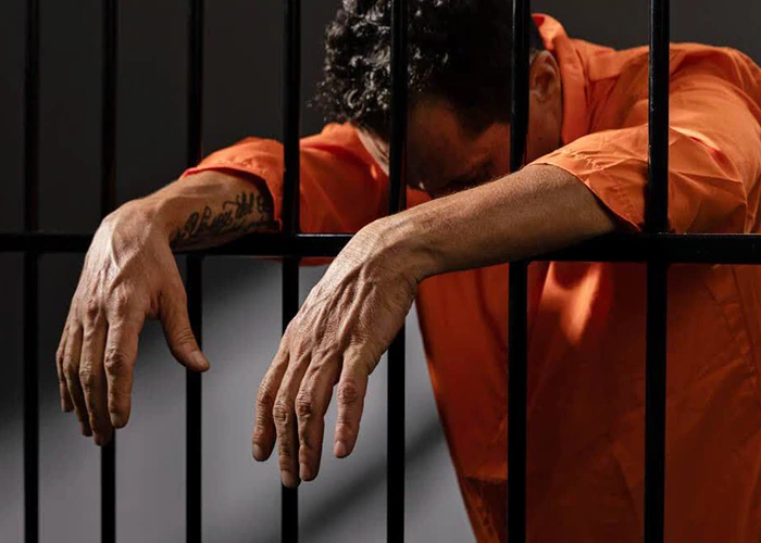 آیا حکم حبس تعلیقی در سوابق کیفری درج میشود؟