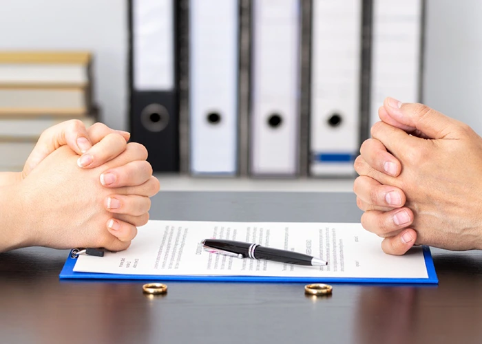 مزایای داشتن حق طلاق برای زن از نظر وکیل طلاق